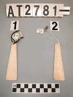 藏品(梯形貝片珠串耳飾)的圖片